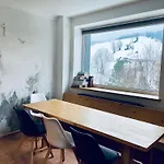 Makuchowka Apartment