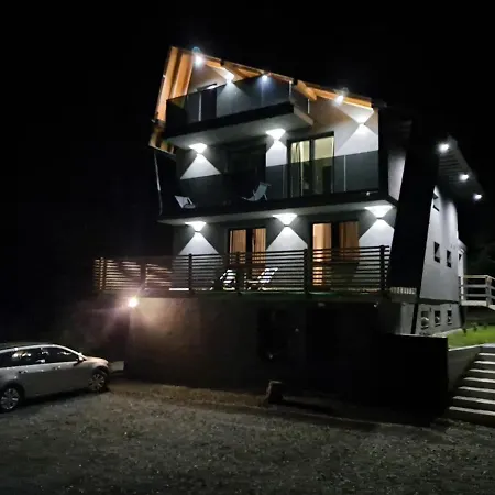 アパート Makuchowka コルビエルフ