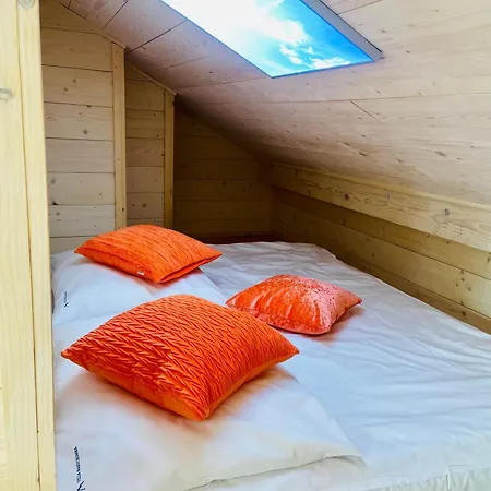 アパート Makuchowka コルビエルフ